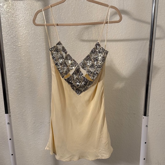 SOLD Zara Cream Satin & Silver Sequin Cutout Mini Dress Size small - Picture 2 of 4